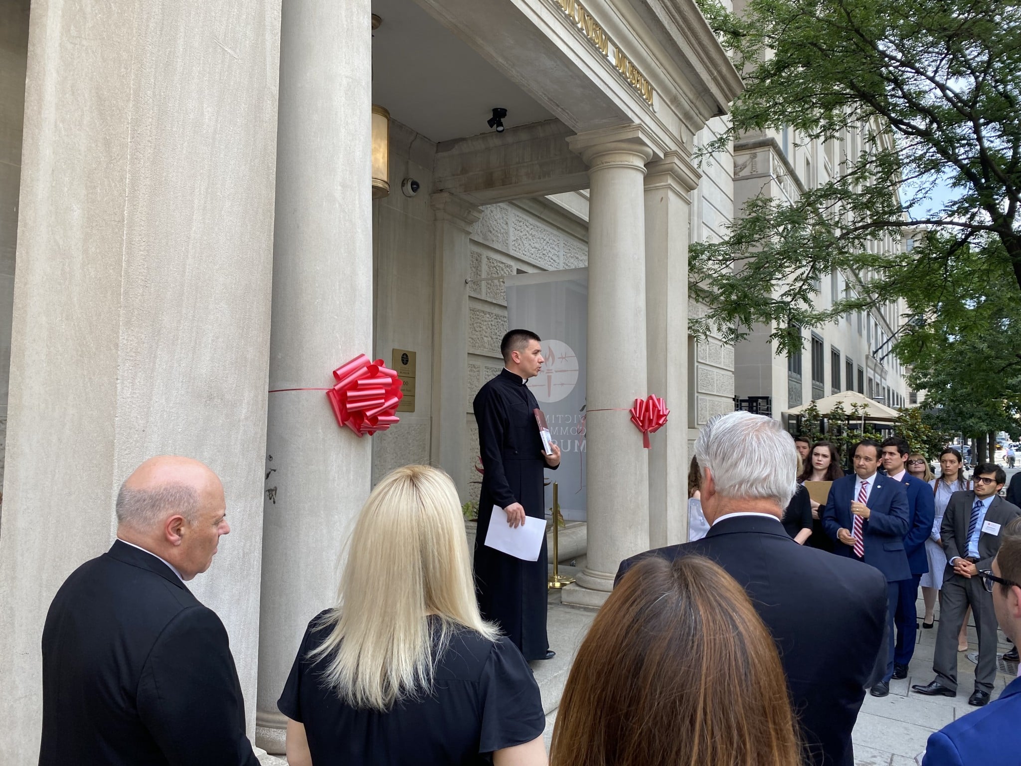 Father Andriy Chornopyskyi gives a speech at the museum. (Stephan Kapustka/The American Spectator)